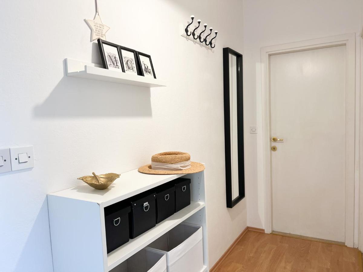 Apartment Mlini Central Екстериор снимка